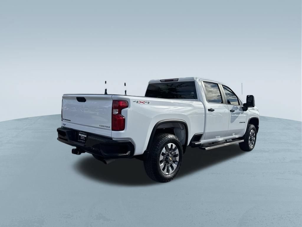 Used 2023 Chevrolet Silverado 2500 Custom w/ Custom Convenience Package AWD/4WD image 8