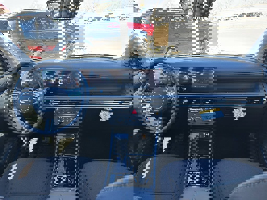 New 2026 Hyundai Tucson SE image 11