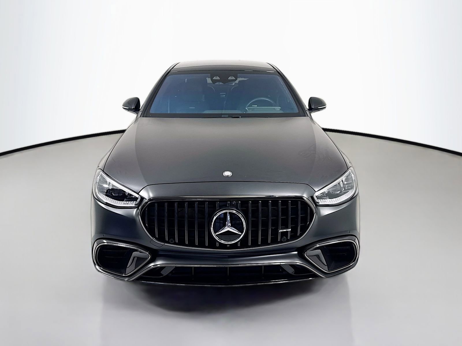 Used 2024 Mercedes-Benz S 63 AMG S image 2