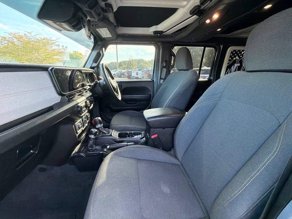 Used 2024 Jeep Wrangler Unlimited Sport w/ Convenience Group AWD/4WD image 8