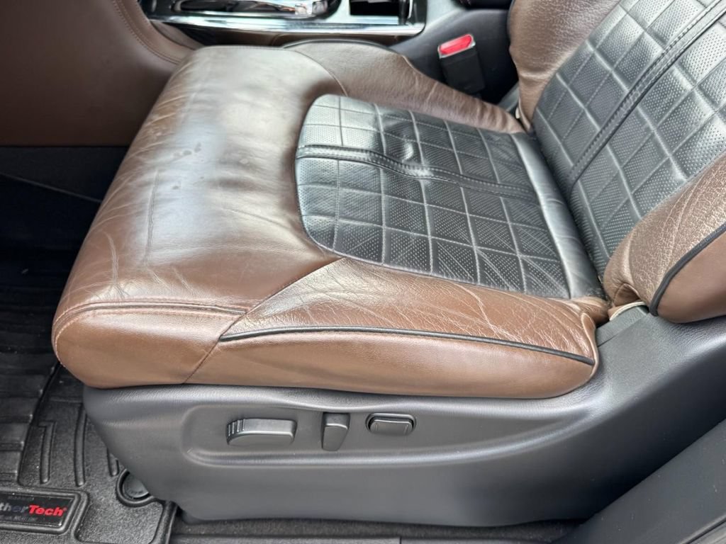 Used 2019 Nissan Armada Platinum w/ Captain's Chairs Package AWD/4WD image 15