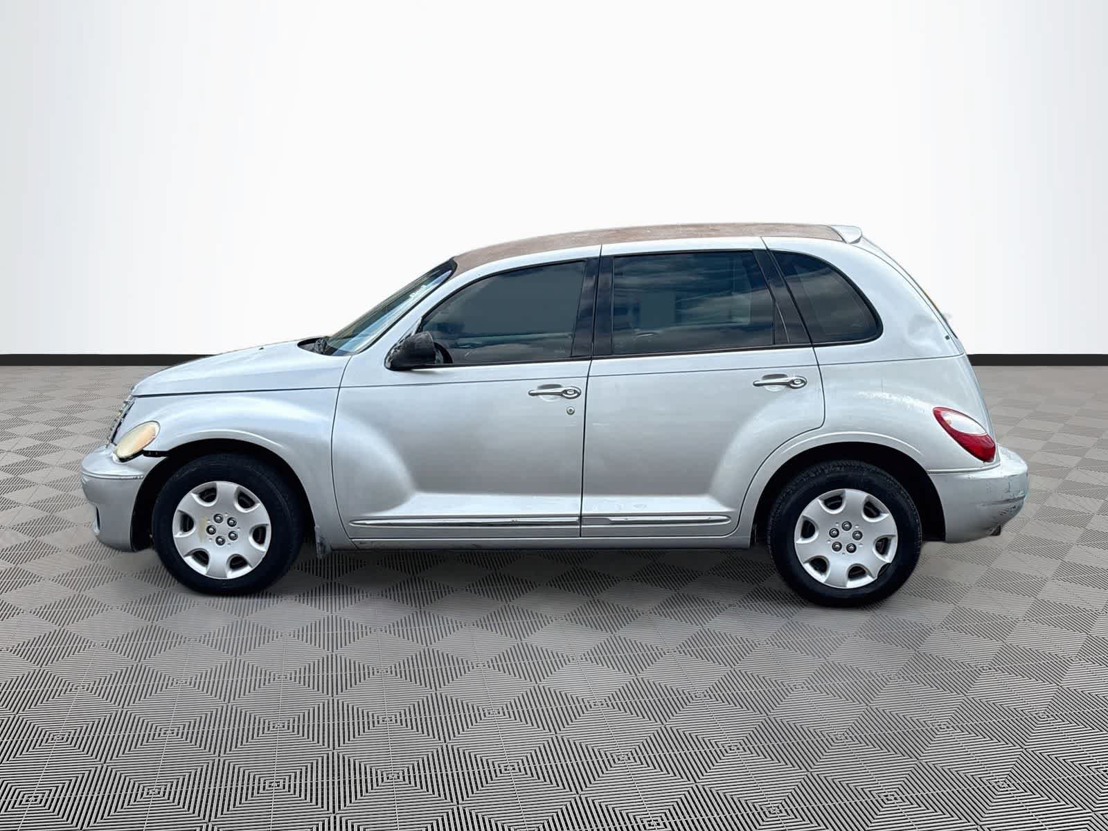 Used 2007 Chrysler PT Cruiser FWD image 8