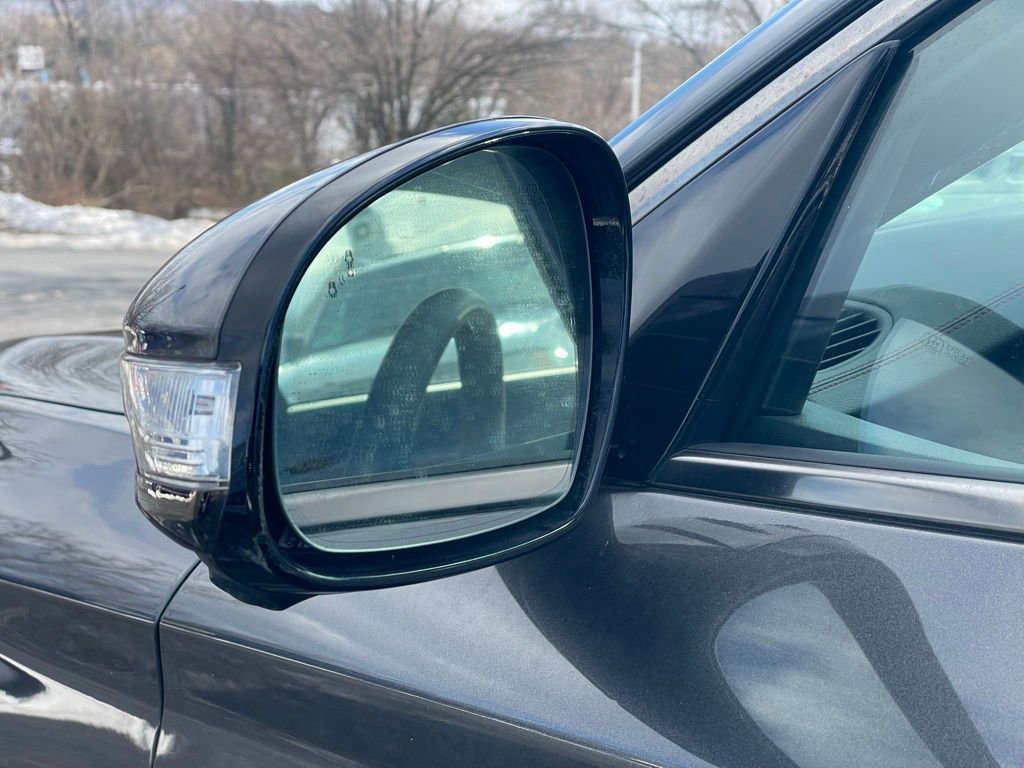 Used 2023 Genesis G70 3.3T w/ Sport Prestige Package image 27