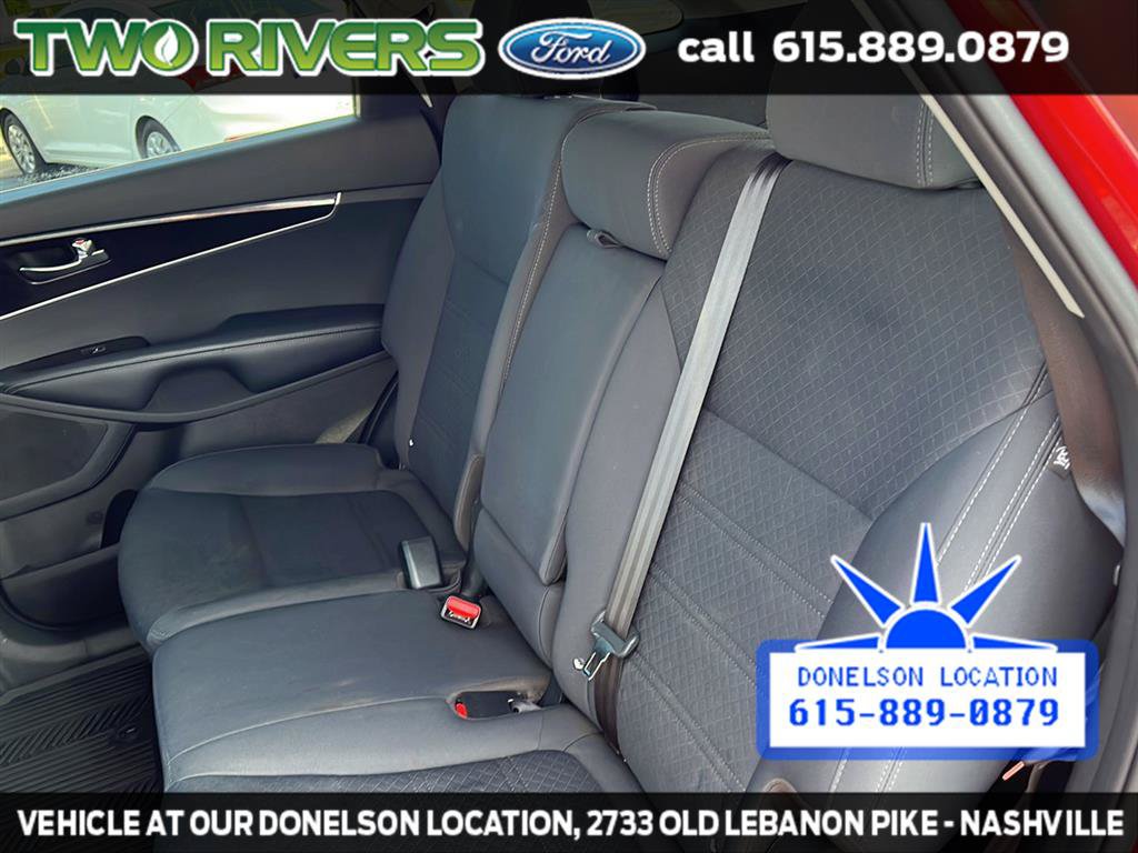 Used 2017 Kia Sorento AWD image 24