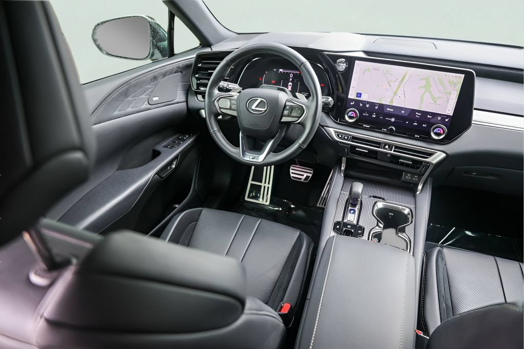 Used 2024 Lexus RX 500h F Sport w/ Convenience Package image 30