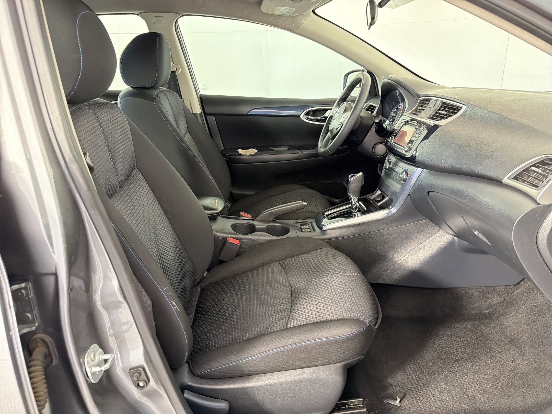Used 2017 Nissan Sentra SR image 29