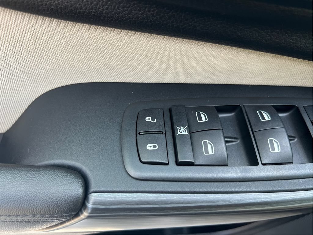 Used 2016 Jeep Cherokee Sport AWD/4WD image 46