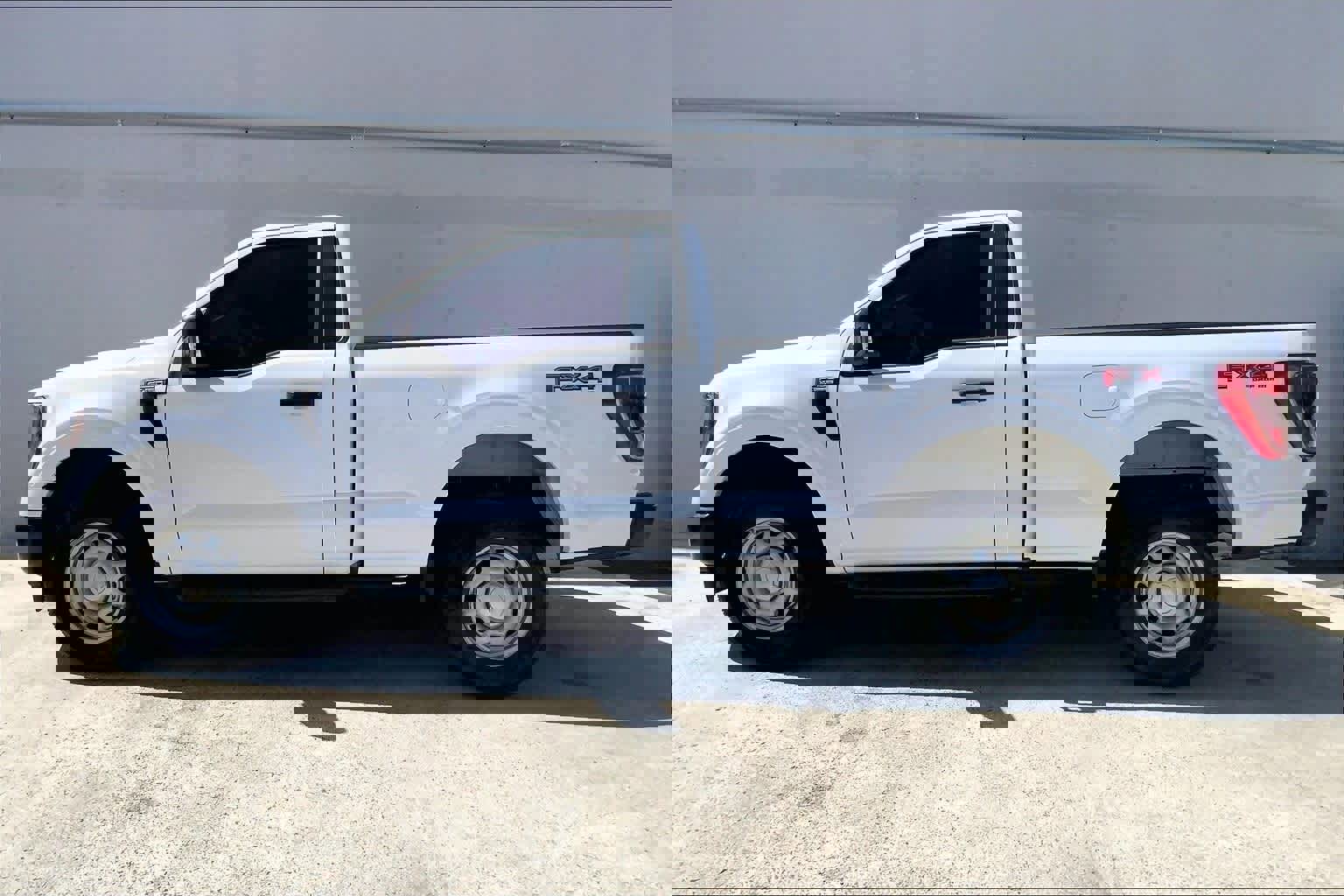 Used 2023 Ford F150 XL w/ FX4 Off-Road Package image 4