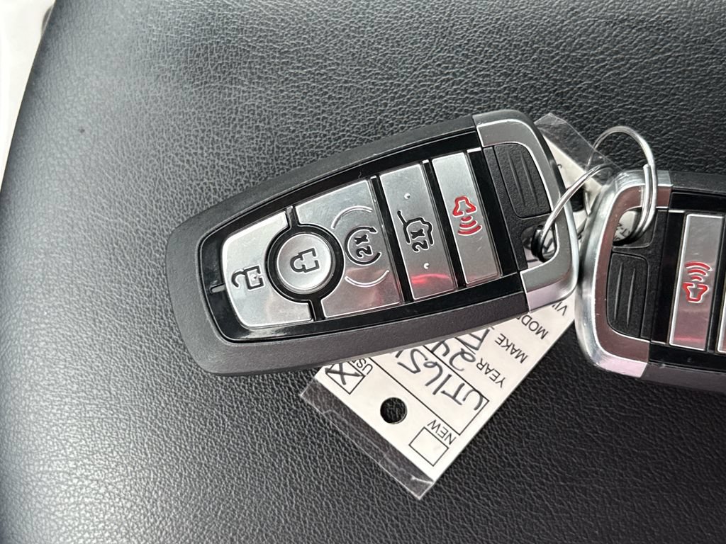 Used 2024 Ford Edge SEL w/ Convenience Package AWD/4WD image 37