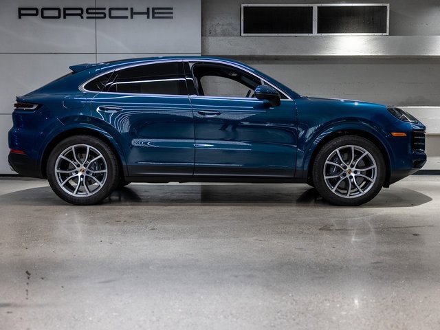 Certified 2025 Porsche Cayenne Coupe image 16