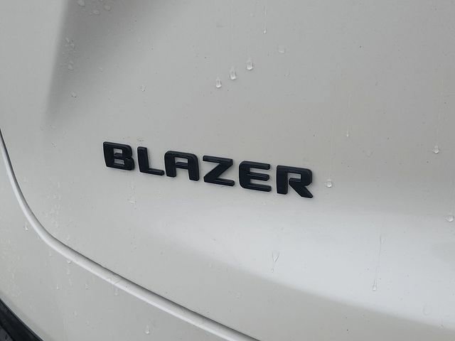 Certified 2023 Chevrolet Blazer RS w/ Driver Confidence II Package FWD image 31