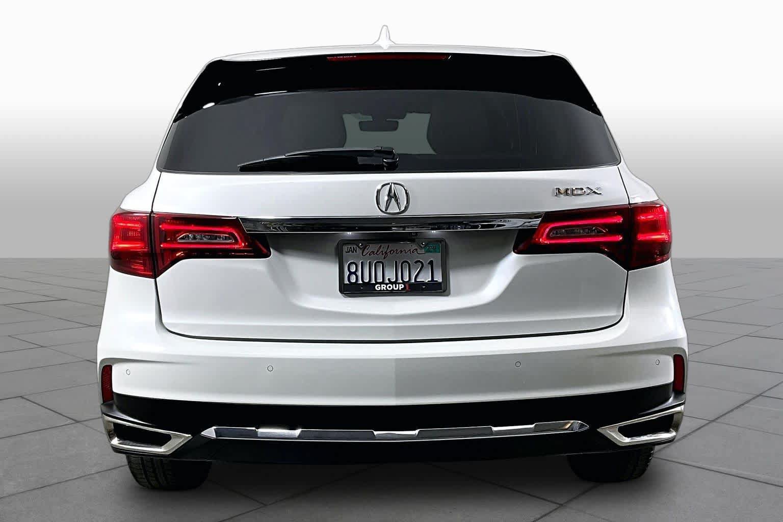 Used 2020 Acura MDX w/ Technology Package FWD image 4