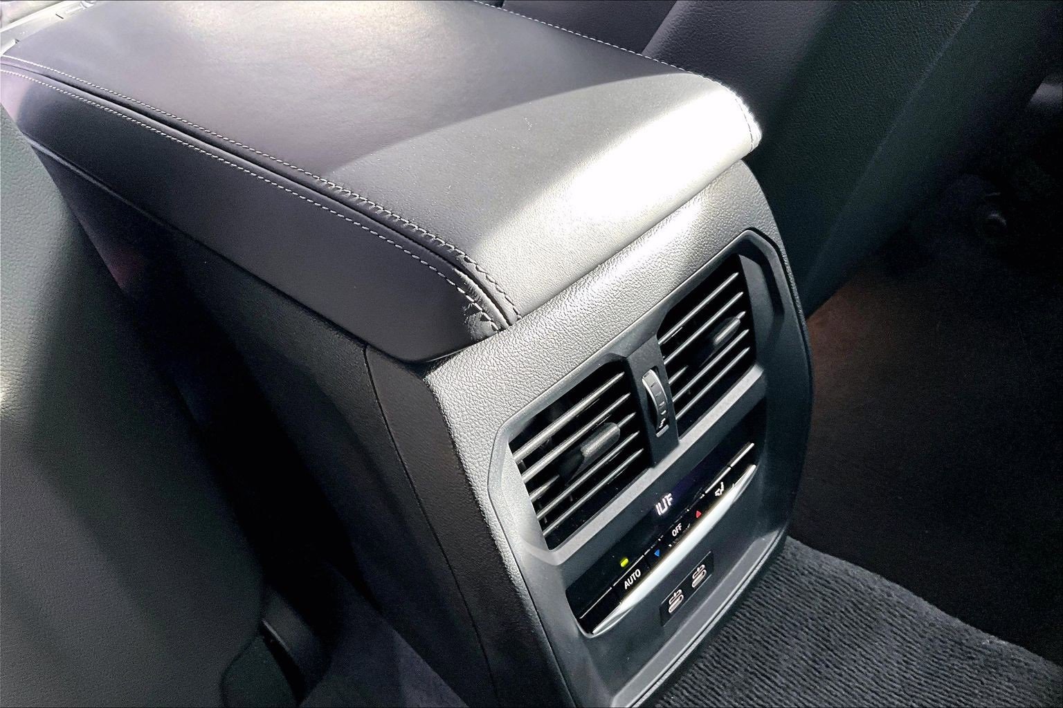 Used 2021 BMW M4 Coupe w/ Executive Package image 34