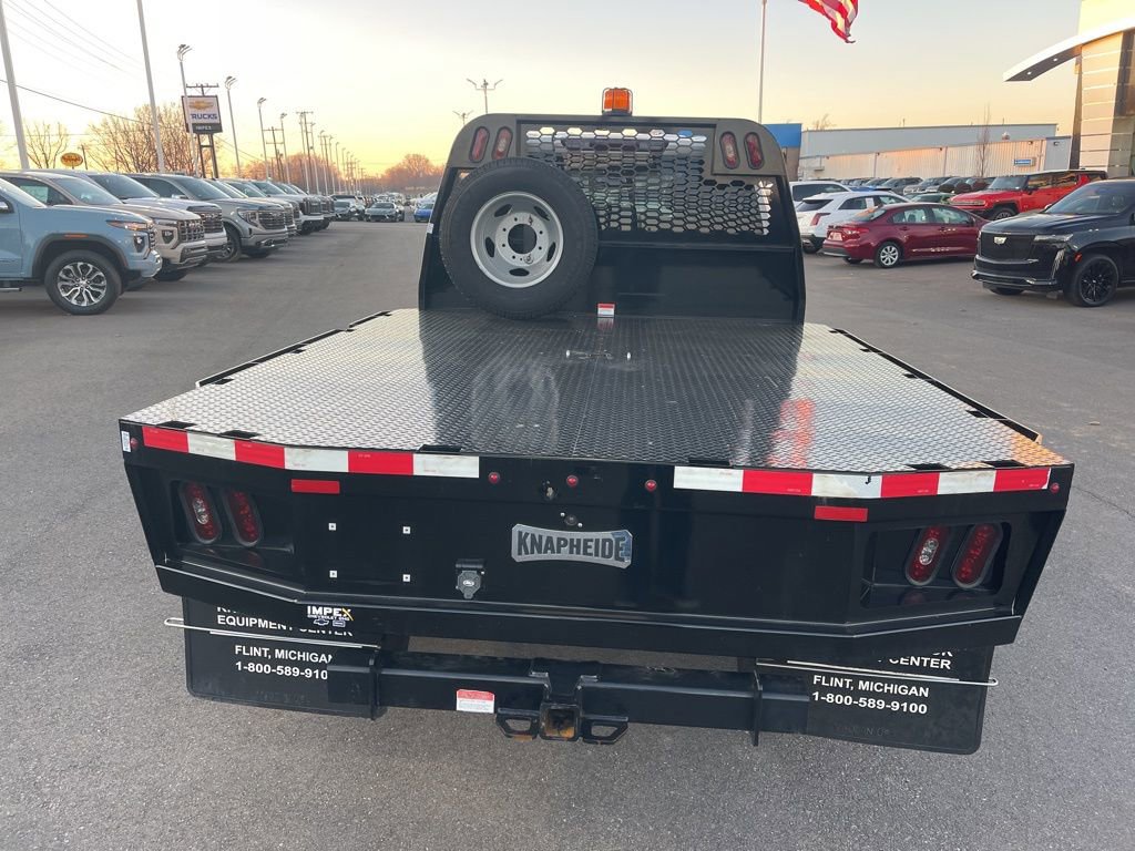 Used 2023 Chevrolet Silverado 3500 LT w/ Convenience Package image 4