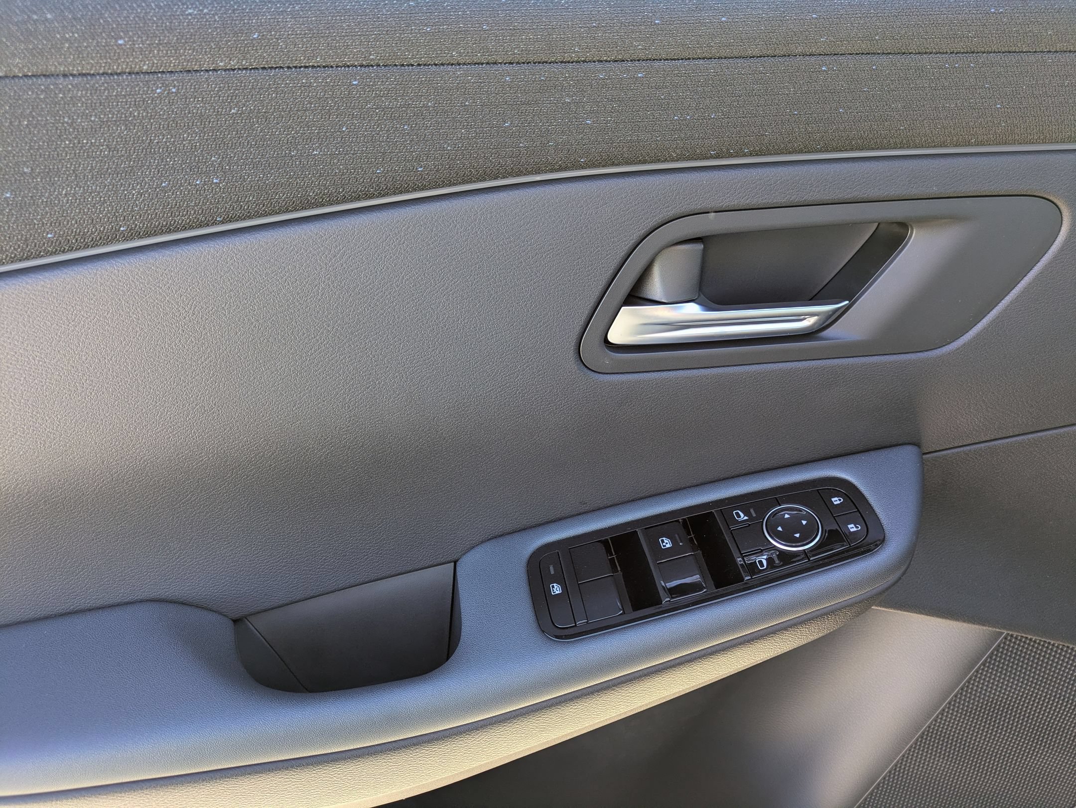 New 2026 Nissan Leaf S+ w/ Floor Mat Package (S+) image 13