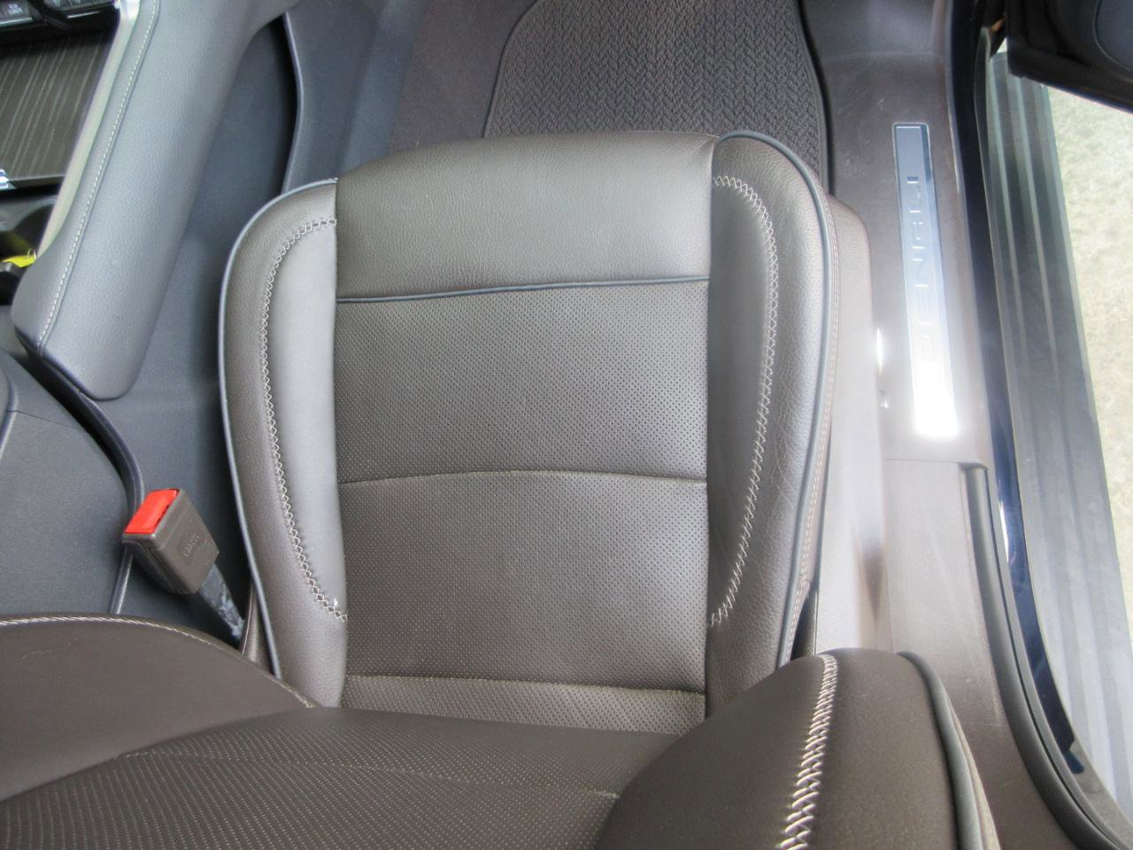 Used 2024 GMC Yukon Denali w/ Advanced Technology Package image 32