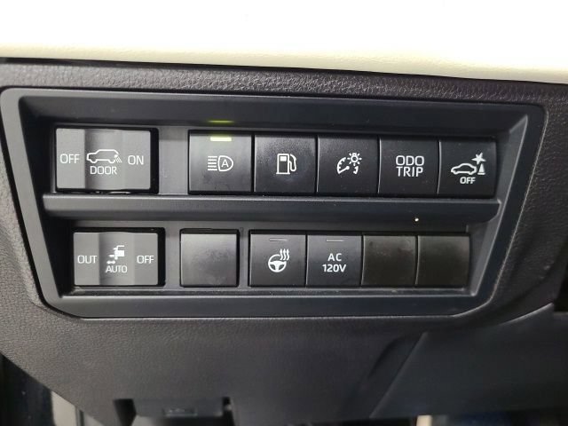 Certified 2024 Toyota Sequoia Capstone AWD/4WD image 41