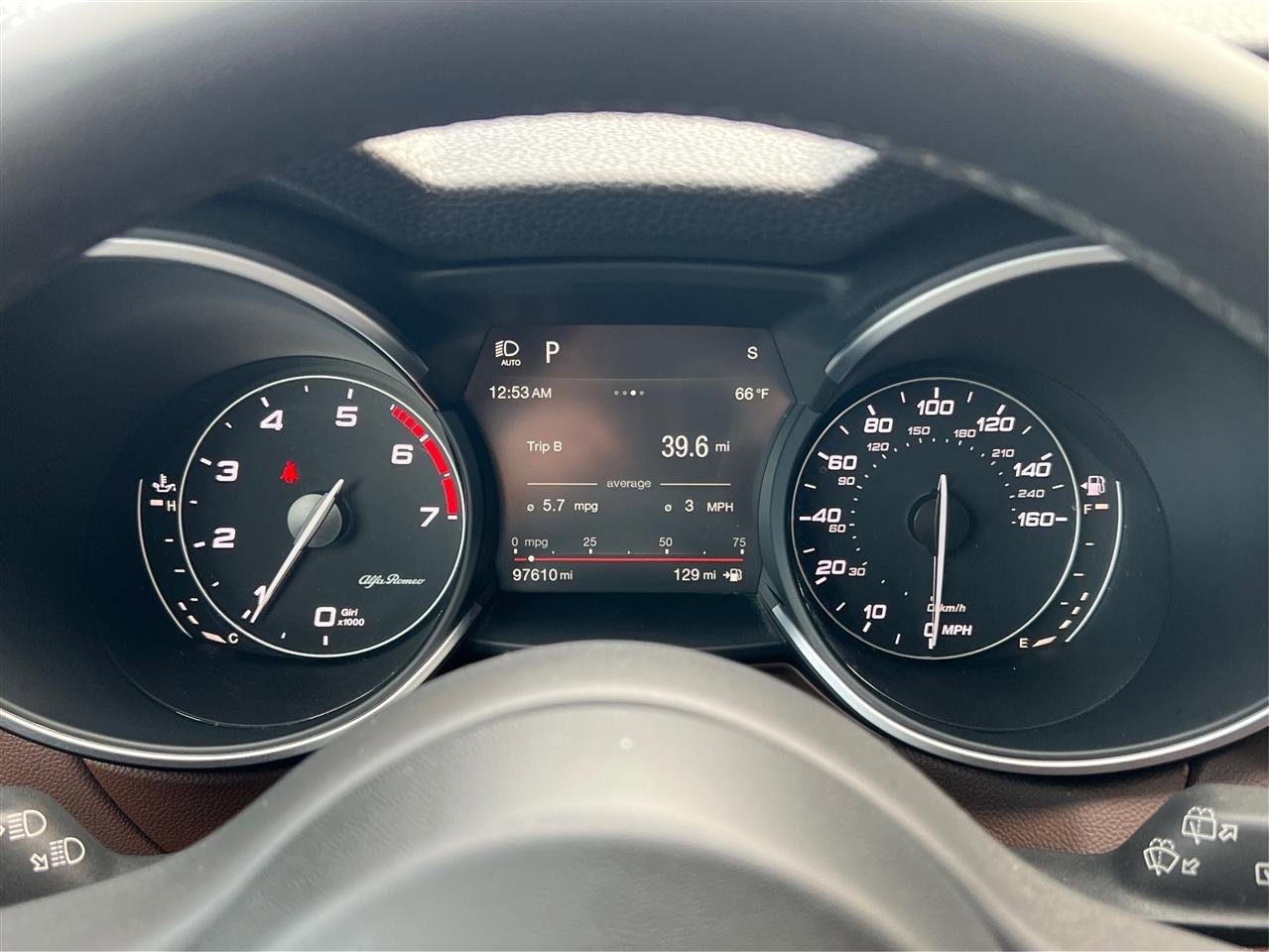 Used 2019 Alfa Romeo Stelvio Ti Sport w/ Quick Order Package 22S Sport AWD/4WD image 29