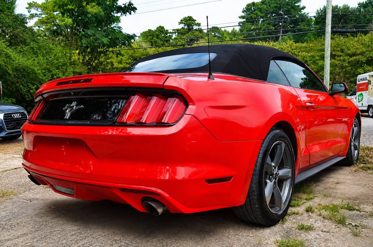 Used 2016 Ford Mustang Convertible w/ Equipment Group 051A RWD image 5