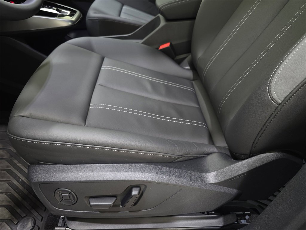 New 2026 Audi Q4 e-tron Premium Plus image 28