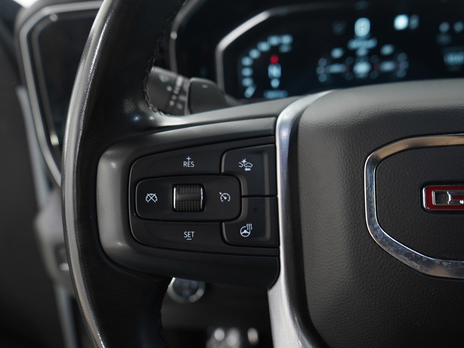 Used 2023 GMC Sierra 1500 SLT w/ SLT Premium Plus Package image 27