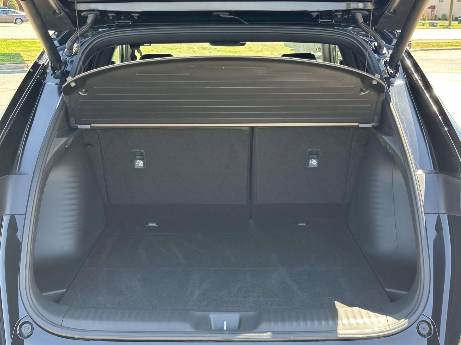 Used 2025 Acura ADX A-Spec image 12