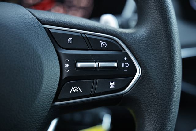 Used 2023 Hyundai Santa Fe SE image 32