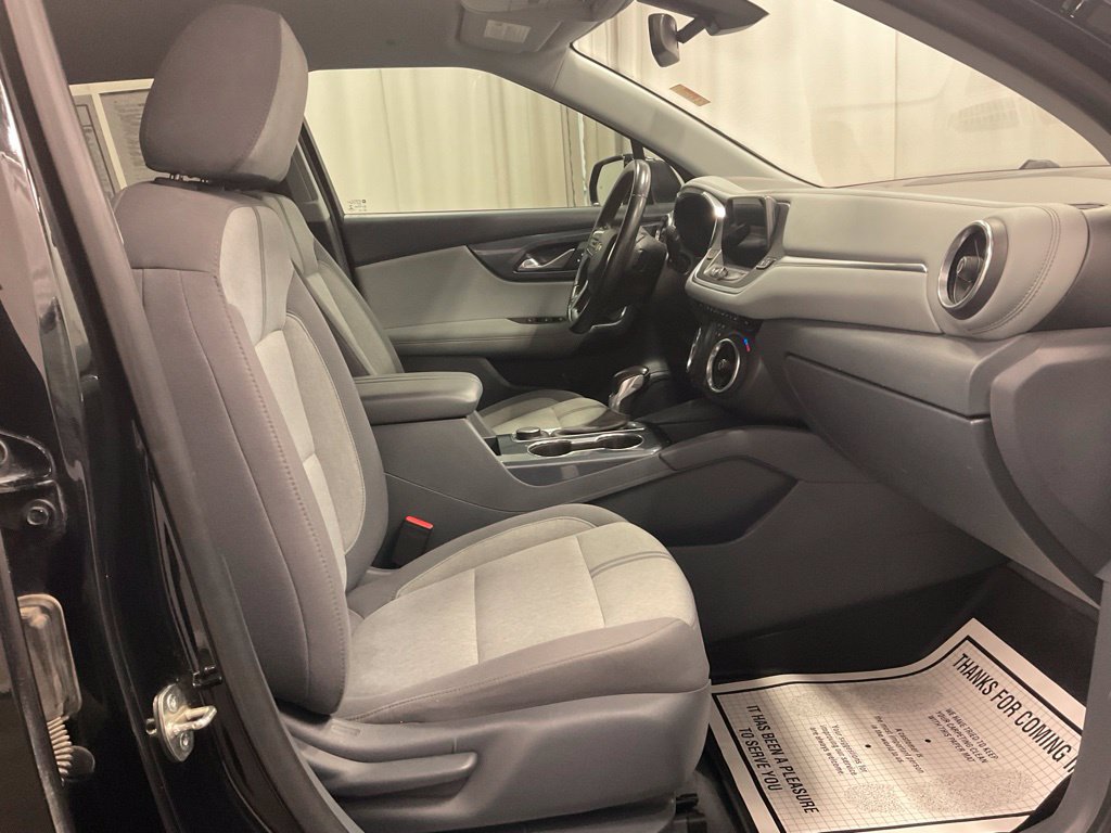 Used 2019 Chevrolet Blazer LT FWD image 32
