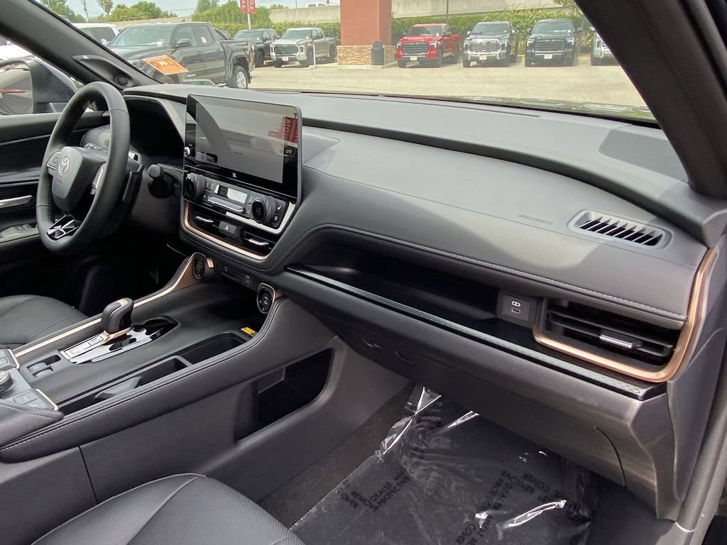 Certified 2026 Toyota Grand Highlander AWD Hybrid image 18