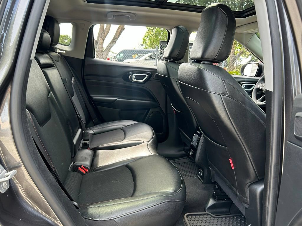 Used 2022 Jeep Compass Trailhawk w/ Sun and Sound Group AWD/4WD image 44