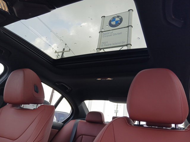 New 2026 BMW 330i Sedan w/ Convenience Package RWD image 24