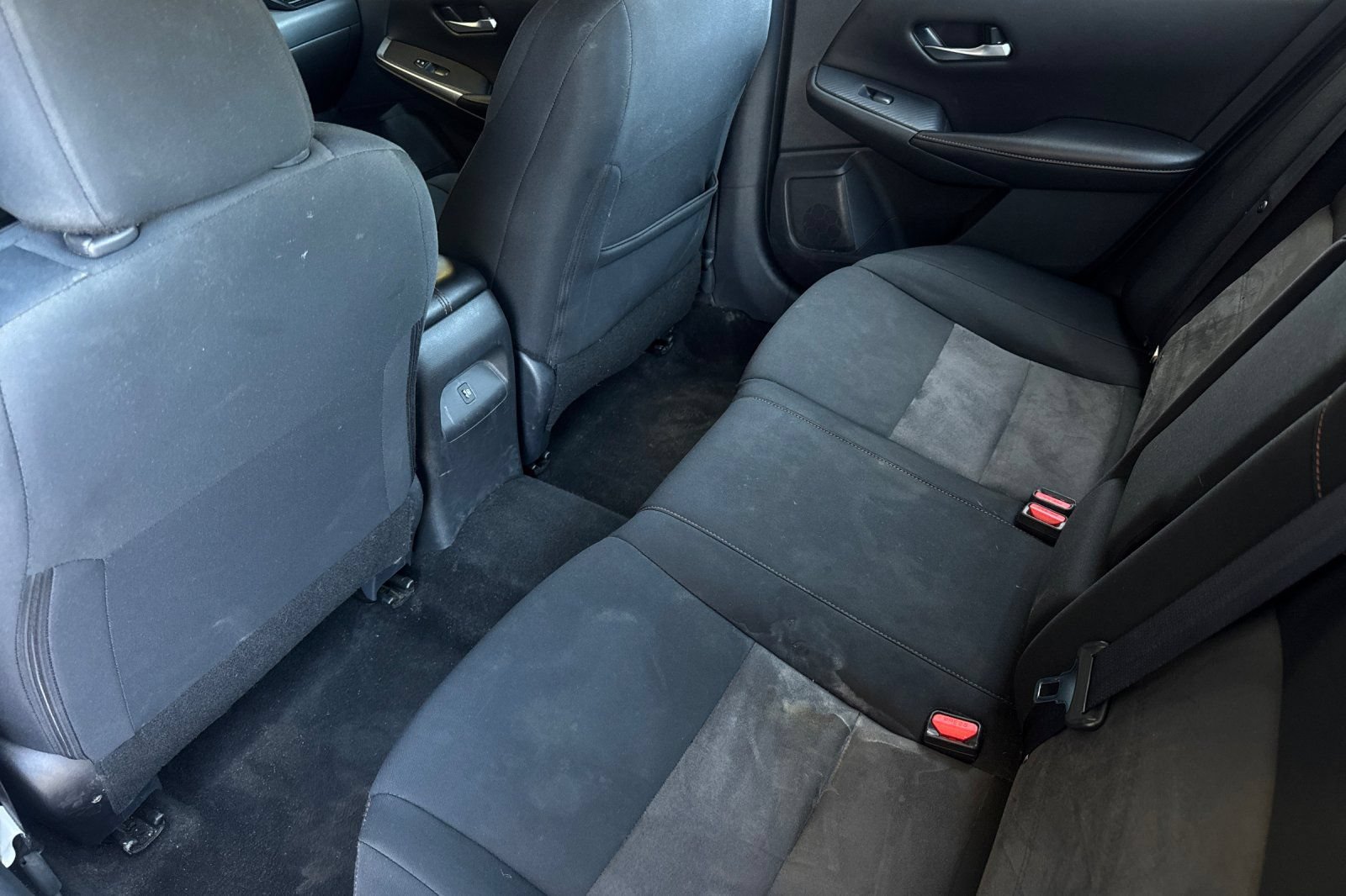 Used 2023 Nissan Sentra SR w/ Midnight Edition Package FWD image 13
