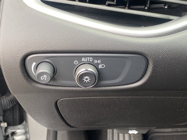 Used 2025 Chevrolet Malibu RS image 23