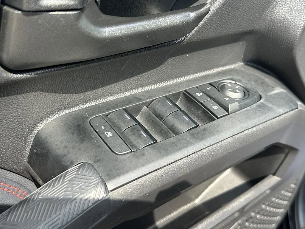 Used 2025 Toyota Tacoma TRD Pro AWD/4WD image 17