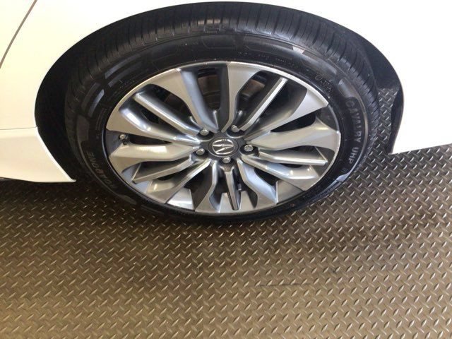 Used 2018 Acura RLX w/ Technology Package FWD image 25