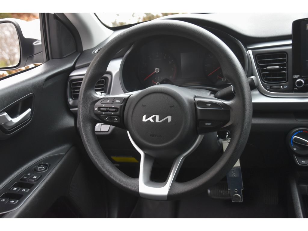 Used 2023 Kia Rio LX image 15