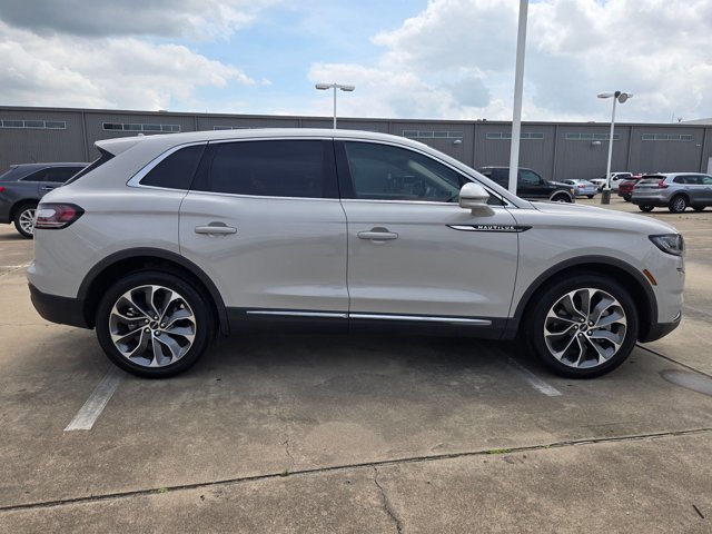 Used 2023 Lincoln Nautilus Reserve w/ Cargo Utility Package image 4