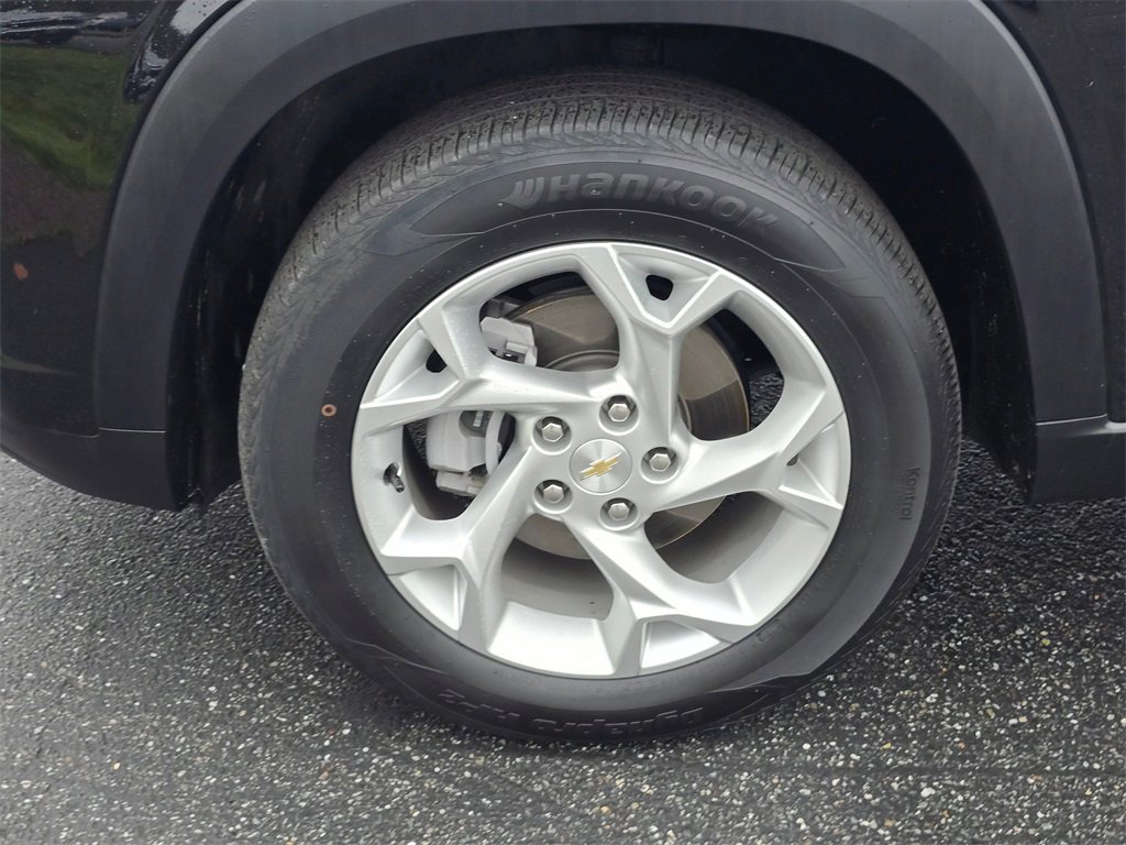 Certified 2024 Chevrolet Trax LS w/ LS Convenience Package image 9