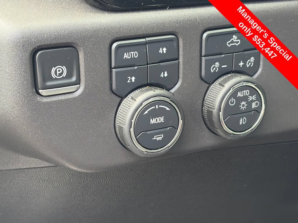 Used 2025 Chevrolet Silverado 1500 LT Trail Boss w/ Convenience Package II AWD/4WD image 18