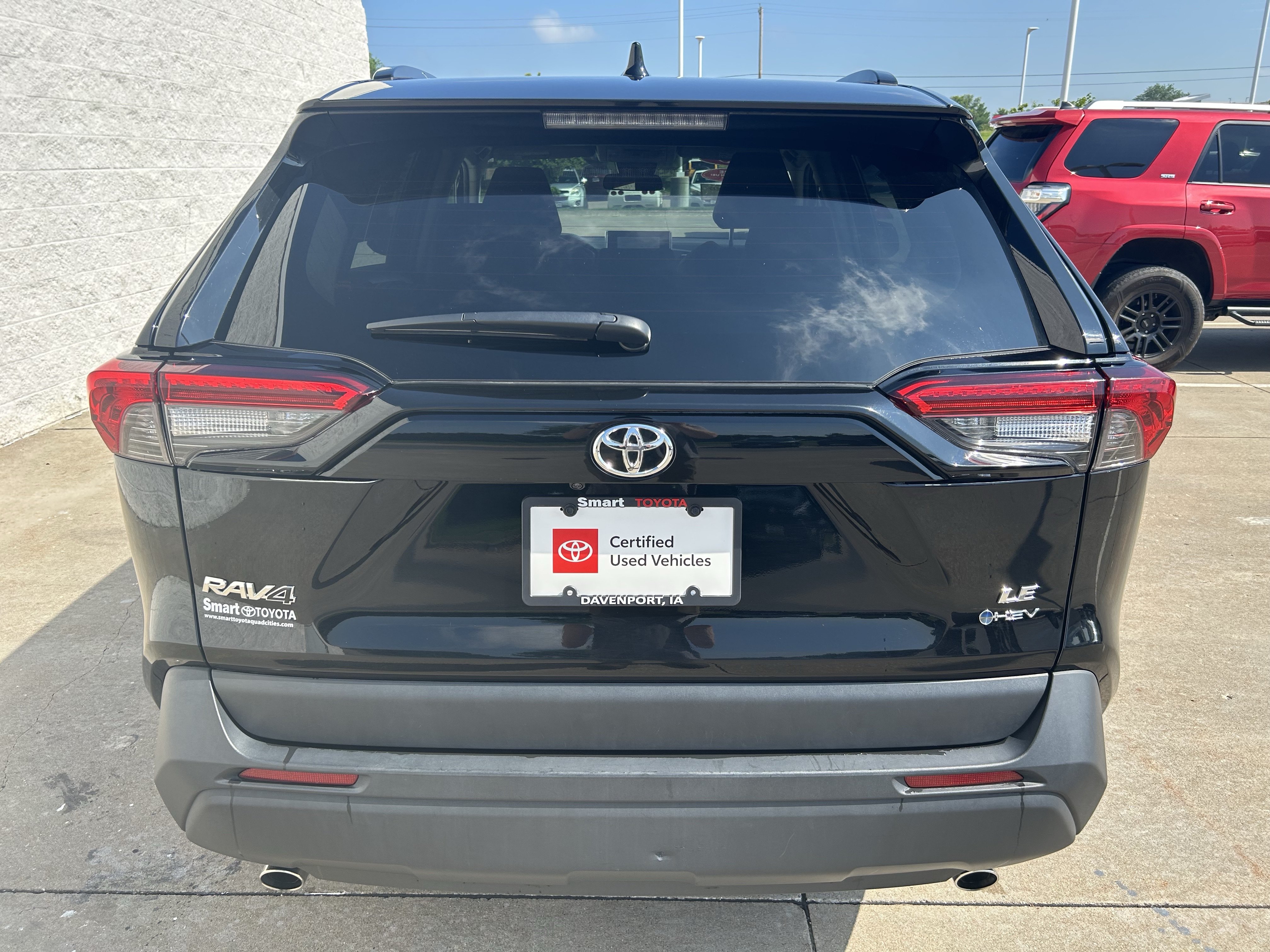 Certified 2025 Toyota RAV4 LE AWD/4WD image 5