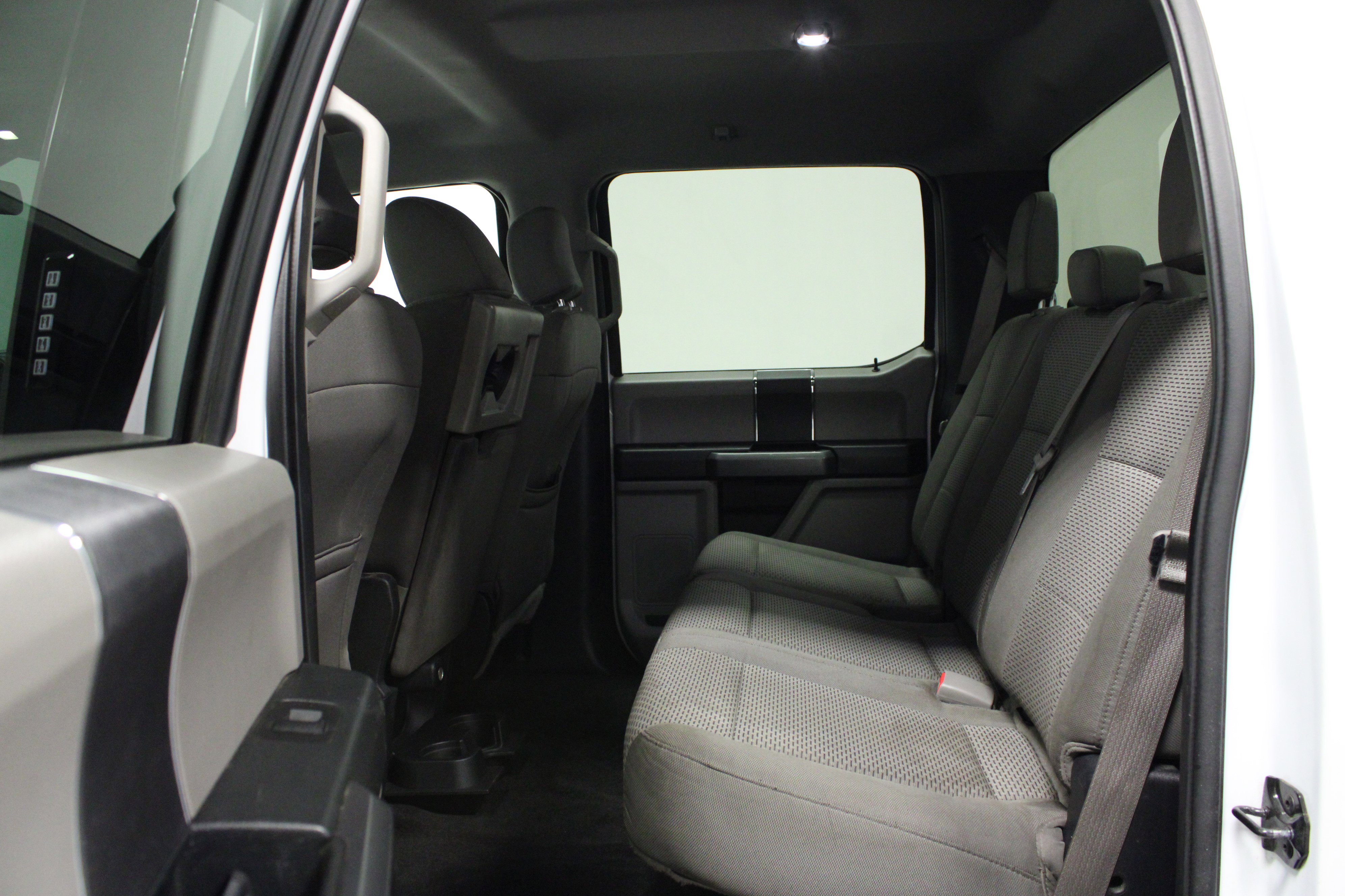 Used 2015 Ford F150 XLT AWD/4WD image 12