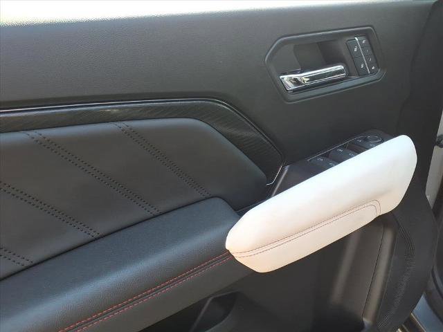 Used 2024 GMC Canyon AT4X image 5