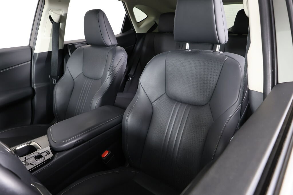 Used 2022 Lexus NX 250 FWD w/ Cold Area Package image 11