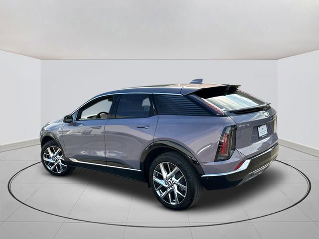 New 2026 Cadillac Optiq Luxury 1 image 3