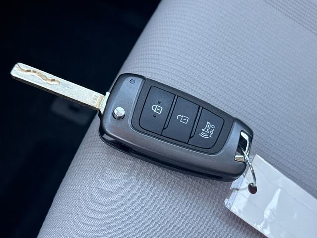 Certified 2022 Hyundai Venue SEL w/ Cargo Package image 29