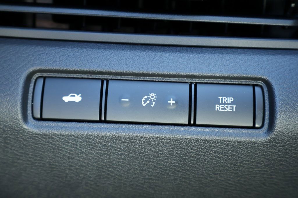 New 2025 Nissan Altima 2.5 SR image 15