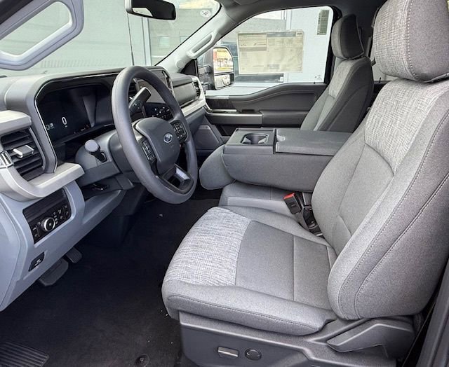 New 2026 Ford F250 4x4 Crew Cab Super Duty image 14