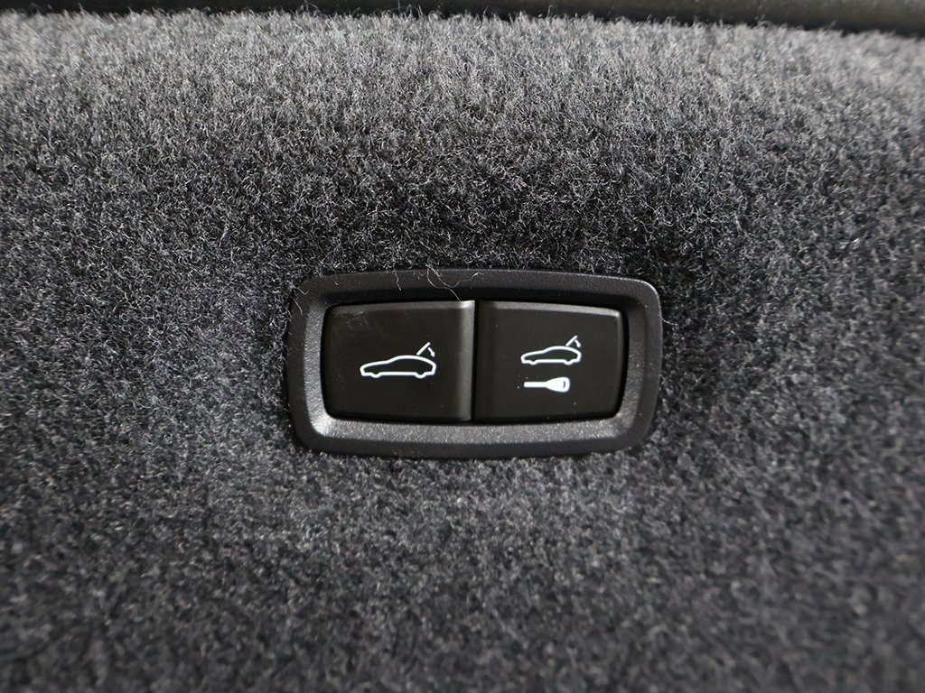 Used 2024 Audi RS e-tron GT w/ Carbon Performance Package image 23