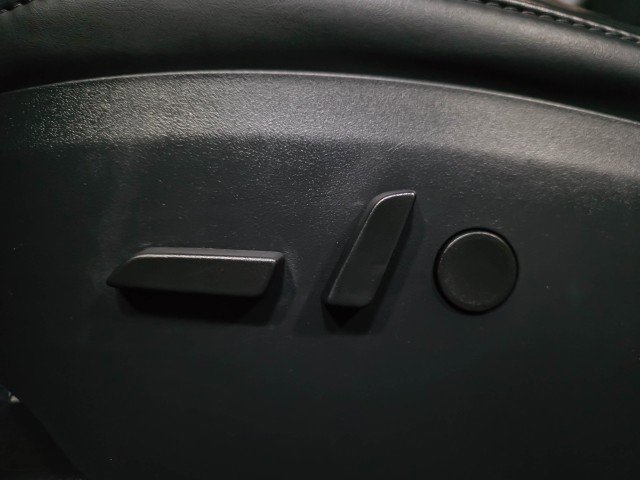 Used 2020 Tesla Model X Long Range image 31