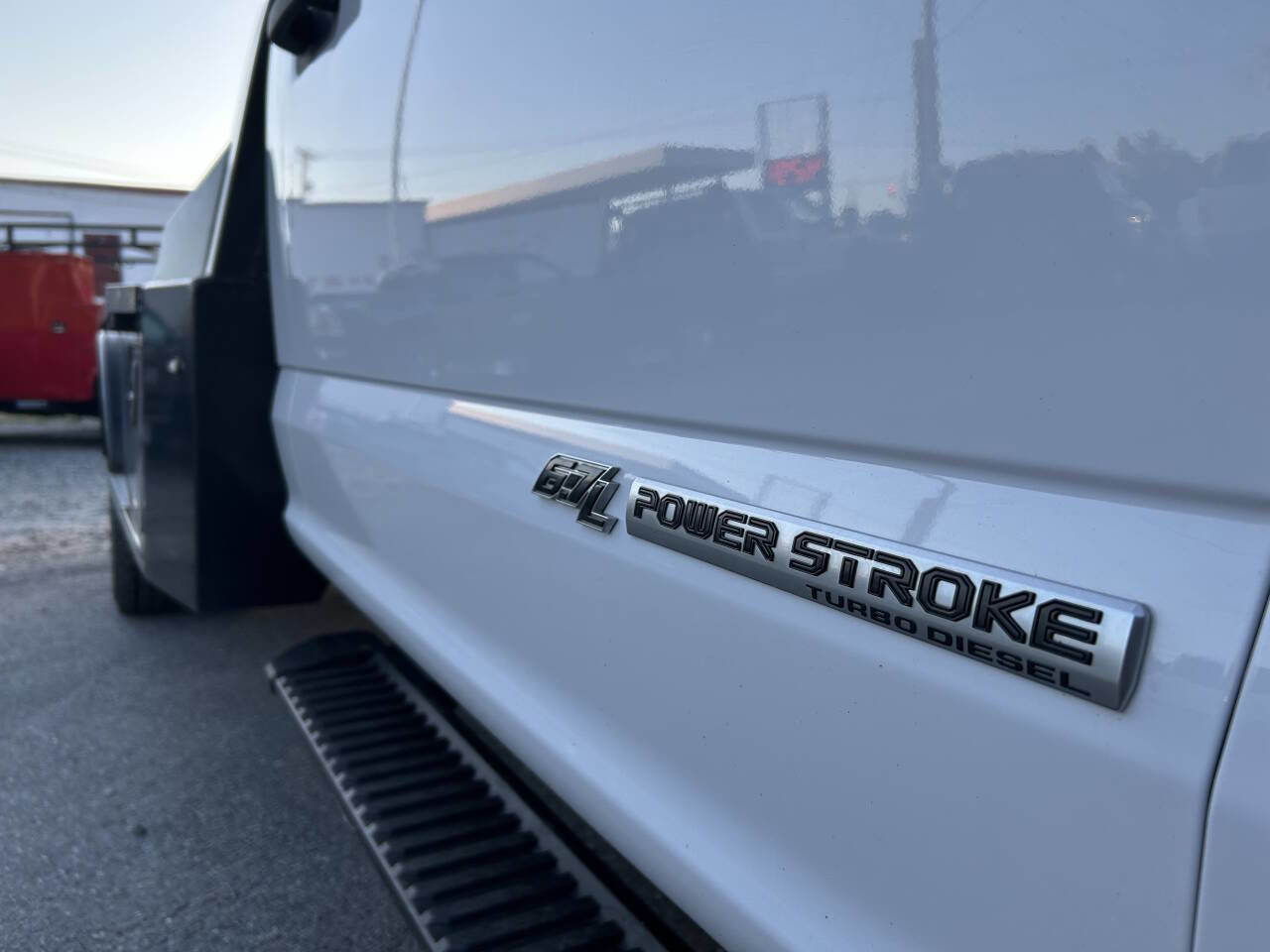 Used 2019 Ford F550 4x4 Regular Cab Super Duty w/ XL Value Package image 14